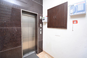 Hotel JJ Crown by OYO Rooms