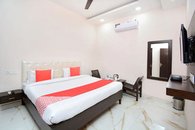 Hotel JJ Crown by OYO Rooms