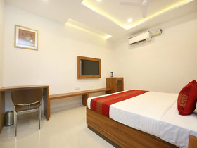 Hotel Pearl Wood By OYO Rooms