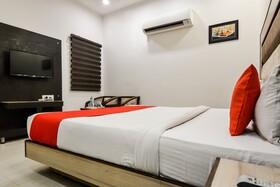 Hotel Purple Residency by OYO Rooms