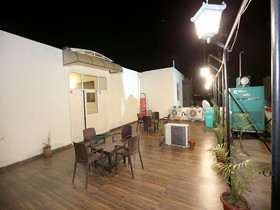 Hotel Rooftop By OYO Rooms
