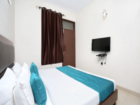 Hotel Rooftop By OYO Rooms
