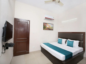 Hotel Rooftop By OYO Rooms