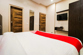 Hotel Z by OYO Rooms