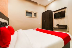 Hotel Z by OYO Rooms