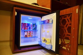 Mint Hotel Premia