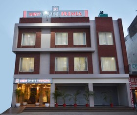 Mint Hotel Premia