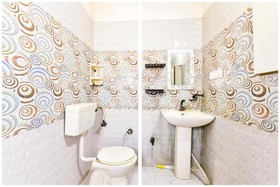 Kesar Guest House by OYO Rooms