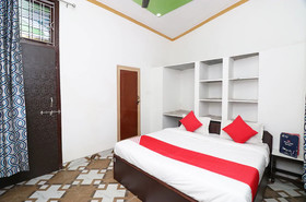 Hotel 4 U By OYO Rooms