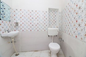 Hotel 4 U By OYO Rooms