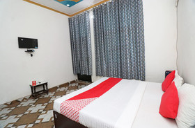 Hotel 4 U By OYO Rooms