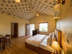 Vanbagh Sariska Resort