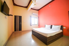 Uday Palace by OYO Rooms