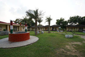 Hotel Clarks Inn Neemrana
