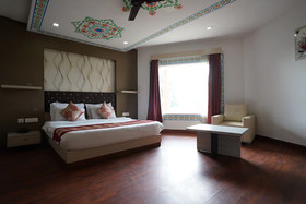 Hotel Clarks Inn Neemrana