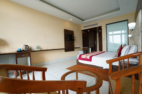 Hotel Clarks Inn Neemrana