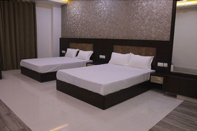 Hotel Celebration