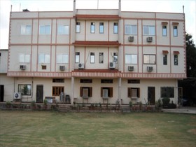 Kanchi Resorts
