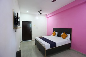 Hotel Green Hill by OYO Rooms