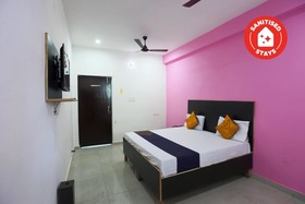 Hotel Green Hill by OYO Rooms