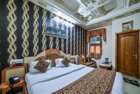 Hotel Bharat Palace by OYO Rooms