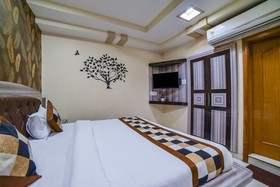 Hotel Bharat Palace by OYO Rooms