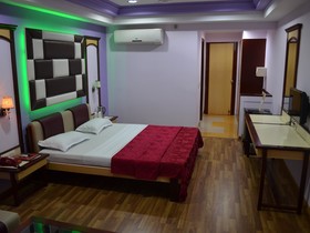 Hotel Heeralal