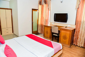 Hotel Metro Palace By OYO Rooms
