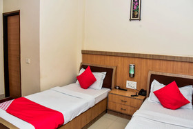 Hotel Metro Palace By OYO Rooms