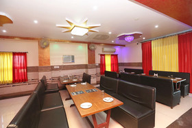 Hotel Rbk Palace And Restaurant By OYO Rooms