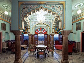 Hotel Rajmahal Palace