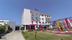 Kanha Hotel & Resort