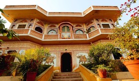 Aapno Heritage - A Heritage Homestay