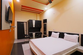 Hotel Pradhan by OYO Rooms