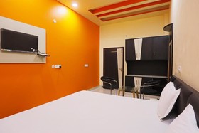 Hotel Pradhan by OYO Rooms