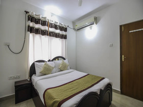 Aditya Hotel