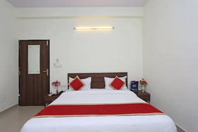 Aditya Hotel