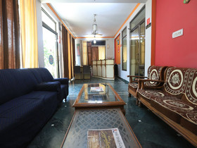 Anuja Hotel