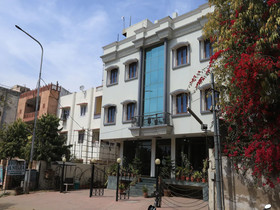 Anuja Hotel