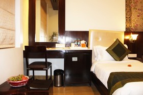 TGI Apple Inn, Jaipur