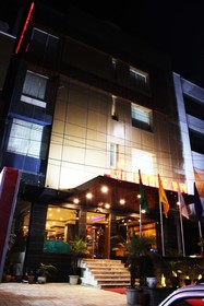 TGI Apple Inn, Jaipur