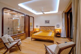 Artisav House