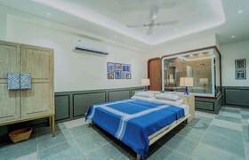Artisav House
