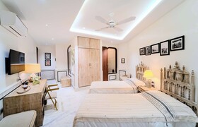 Artisav House