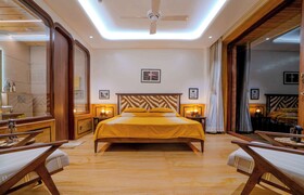Artisav House