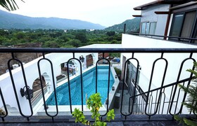 Artisav House