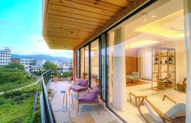 Artisav House