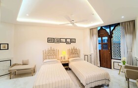 Artisav House