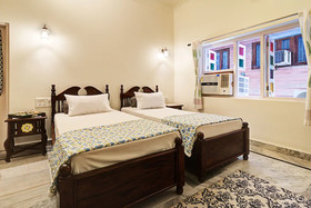 Ashapura Niwas by Vista Rooms