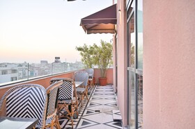 Bur'dera - A Boutique Luxury Hotel